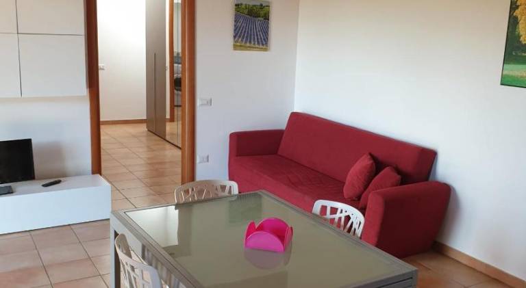 Rental apartment with yard, terrace & pool — photo 2