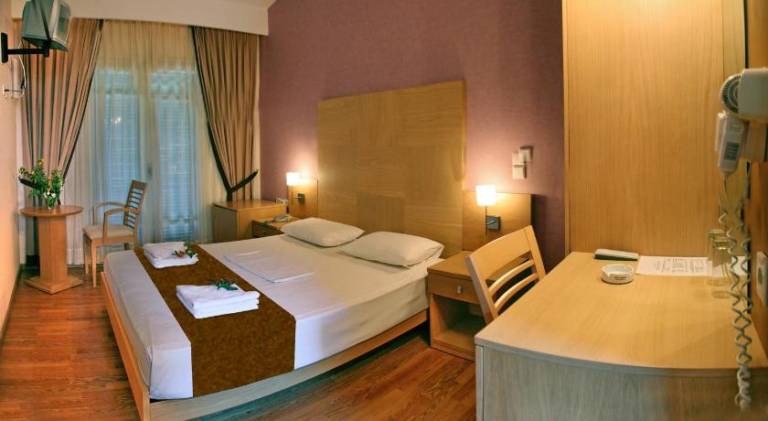 Sandy Bay Hotel — photo 2