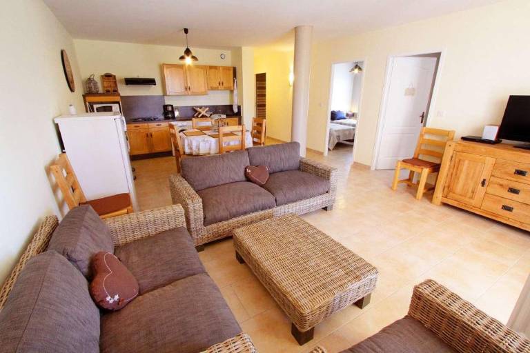 Fully equipped gite with patio & yard | Pets are welcome — photo 2