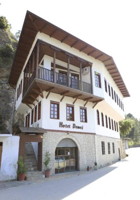 Prenočišče z zajtrkom  Berat