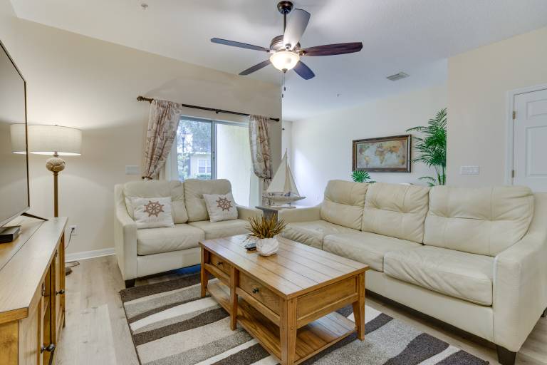 Kissimmee Retreat w/ Pool Access < 4 Mi to Disney! — photo 4