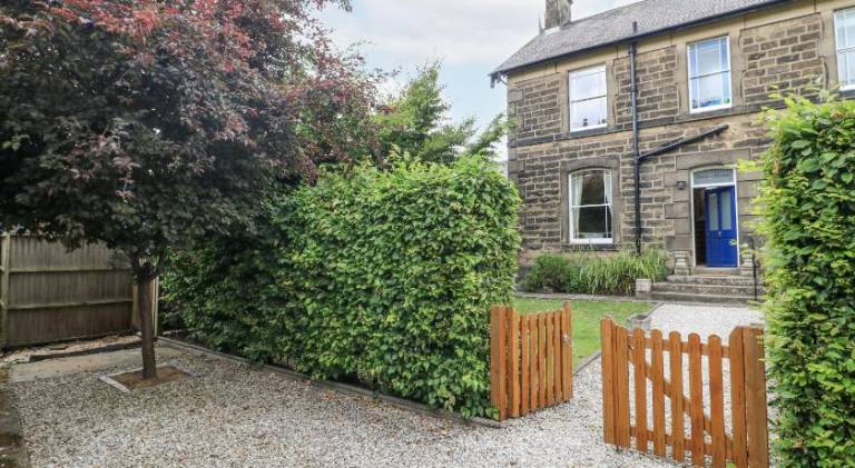 Ample house | Dogs allowed in Bakewell