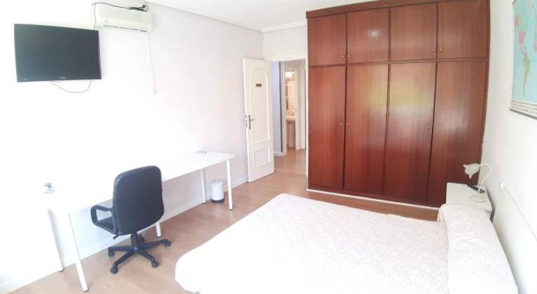 Rental apartment with 3 rooms for 4 persons — photo 2