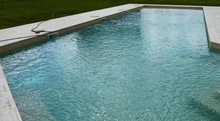 Apartment with patio, garden & pool in Castiglione del Lago