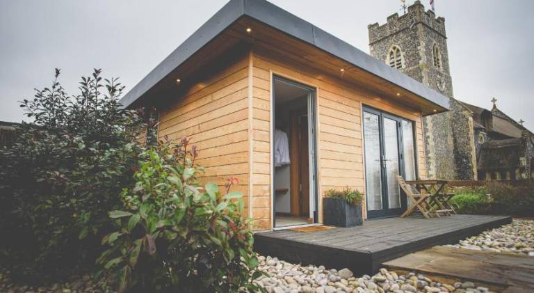 Nice lodge with jacuzzi & garden | Dogs allowed — photo 3