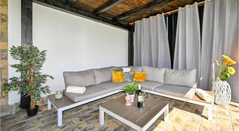 House with sauna, hot tub & pool | Dogs allowed — photo 4