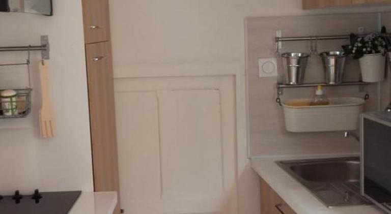 Apartment with patio — photo 4