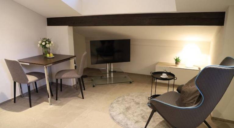 Rental apartment with terrace — photo 3