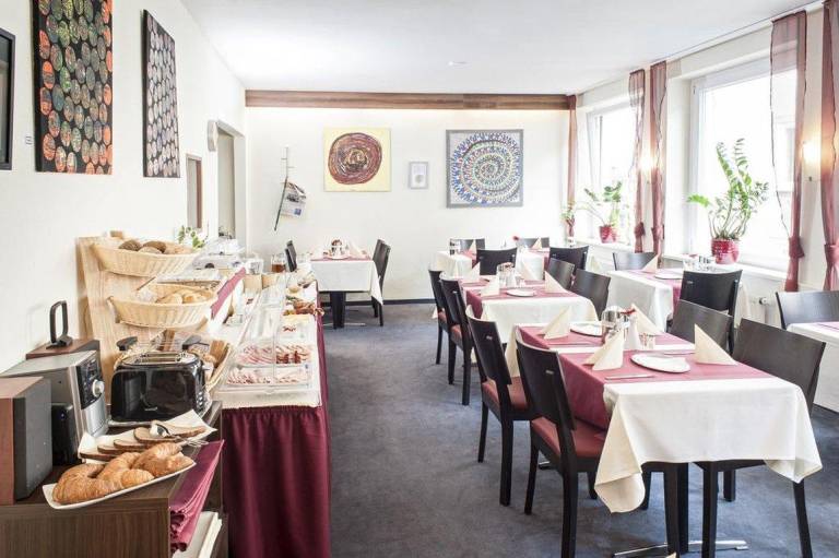 Lorenz Hotel Zentral — photo 4