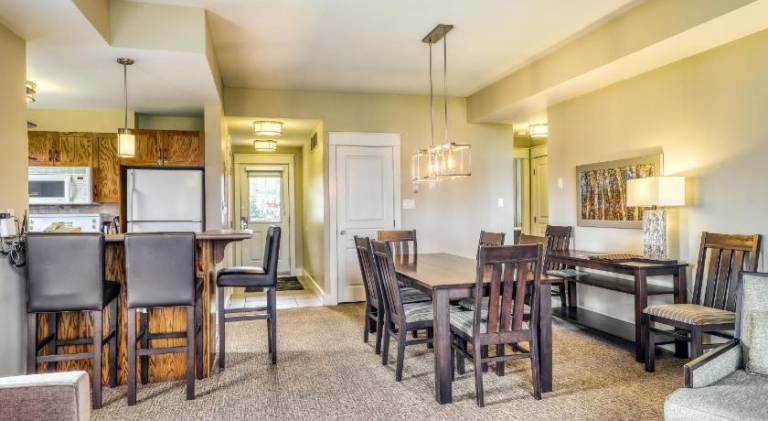 Rental apartment with jacuzzi & pool | Pets allowed — photo 4