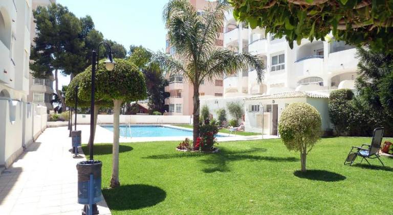 Rental apartment with pool & patio — photo 3