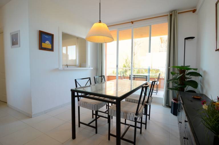 Fully equipped apartment with pool & patio | Next to the beach | Pet-friendly — photo 5