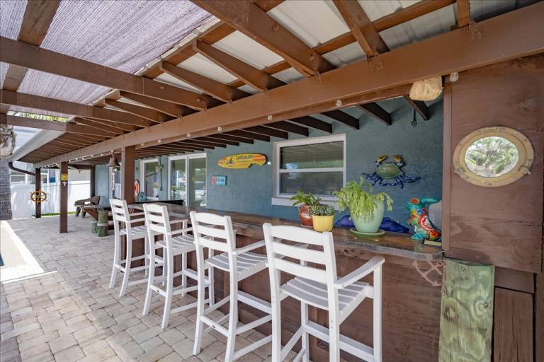 Waterfront Retreat with Pool Tiki Bar Boat Dock — photo 4