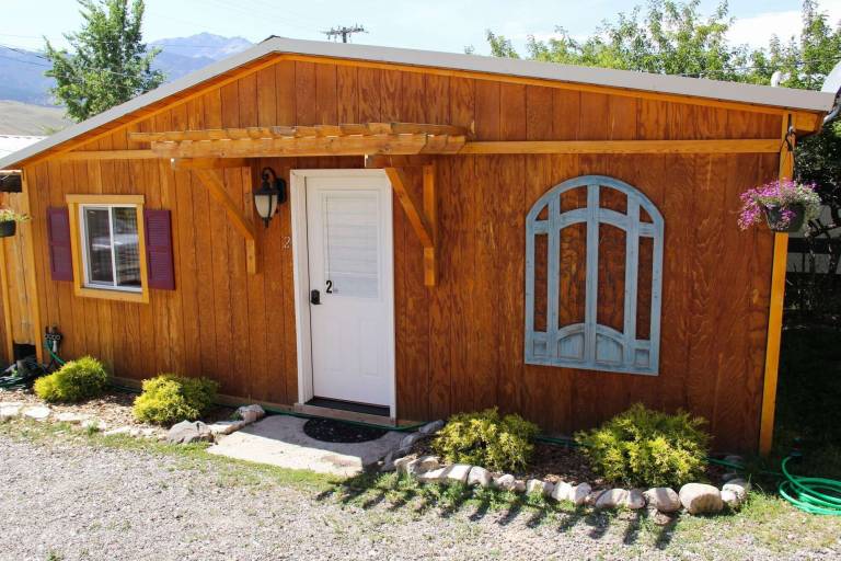Cabin Gardiner
