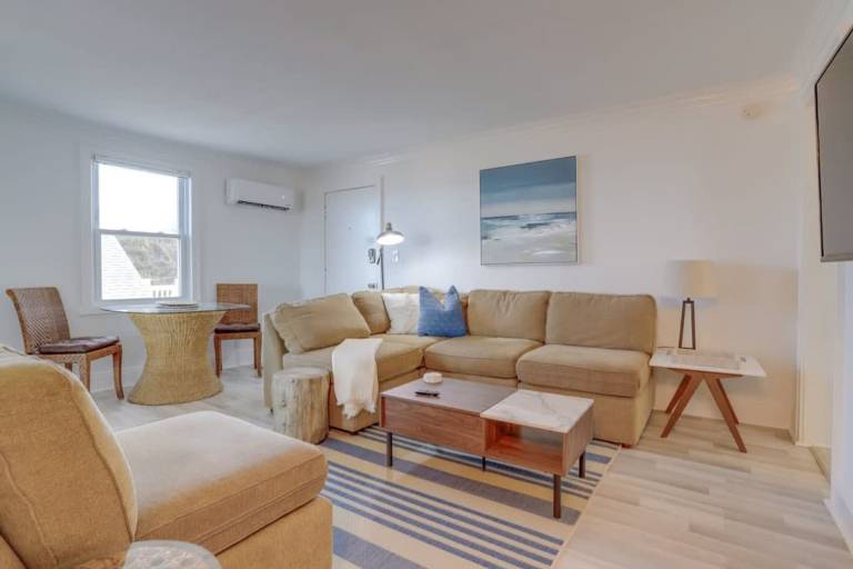 Sojourn Ultimate Beach Front 2 Bedroom — photo 5