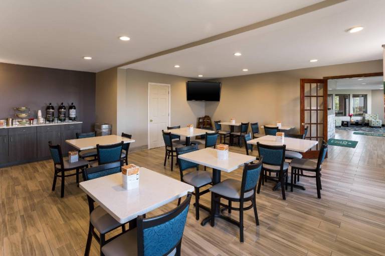 Quality Inn Rochelle — photo 4
