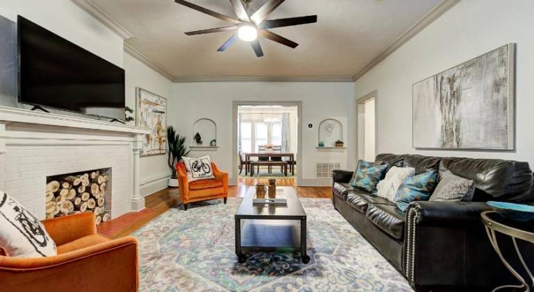 House with 4 rooms for 13 persons in Oklahoma City, OK