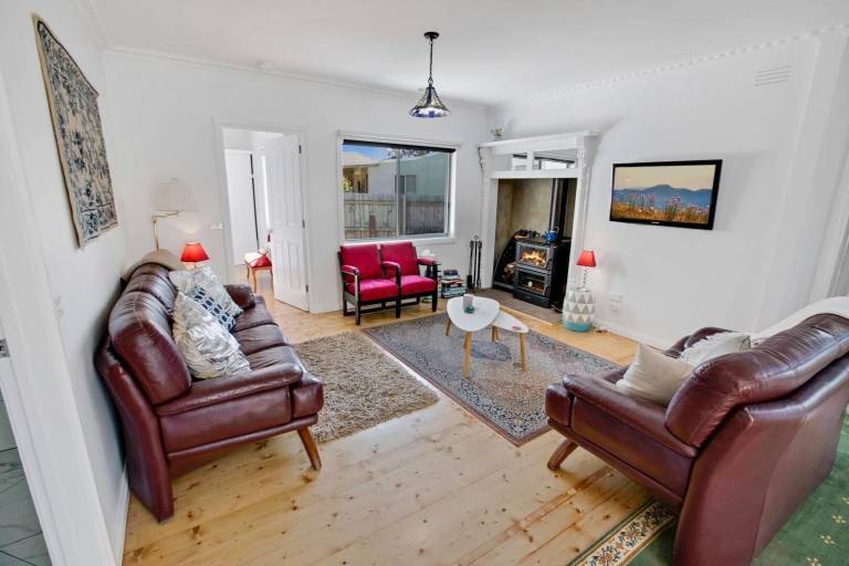 House Raymond Island