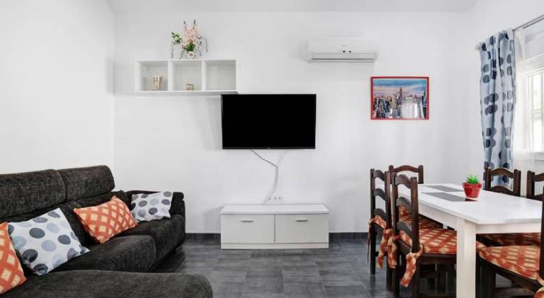 Pleasant vacation home | Beach nearby | Pets are welcome — photo 2
