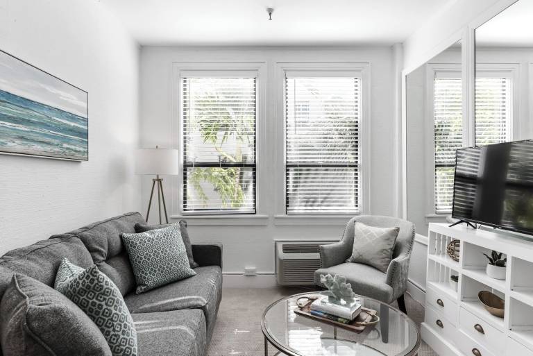 Apartment  Palm Beach