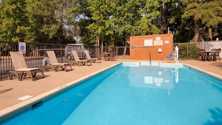 Best Western Plus Richmond Airport Hotel — photo 4