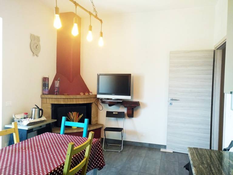 Child-friendly rental apartment with garden & barbeque | Garden view | Pet-friendly — photo 4