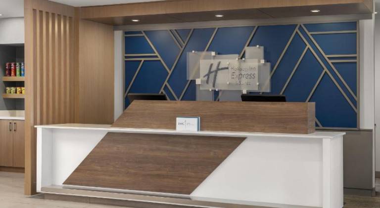 Holiday Inn Express & Suites Huntsville By IHG — photo 5
