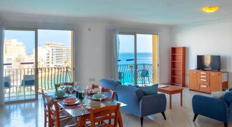 Apartment with grill & terrace — photo 3