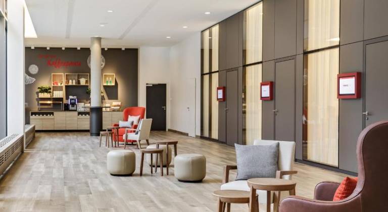 IntercityHotel Frankfurt Hauptbahnhof — photo 4