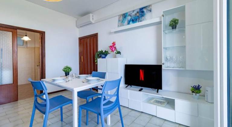 Holiday apartment with 1 room for 5 persons — photo 4
