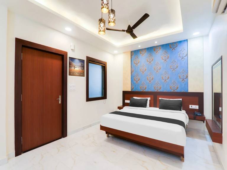Hotel Dev International in Lucknow