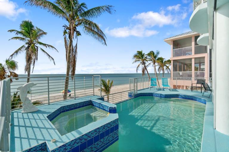House North Naples