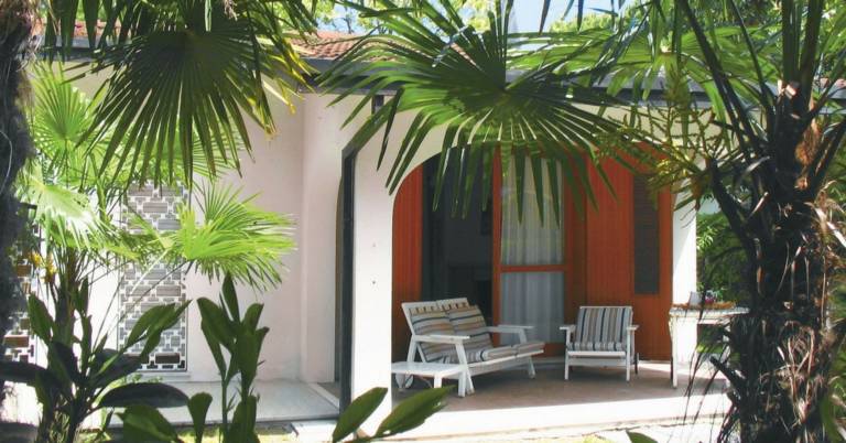 Family-oriented pleasant villa with yard & barbecue | Nature view | Next to the beach | Dogs allowed — photo 2