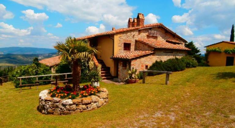 Apartment with pool & garden in Castiglione d'Orcia