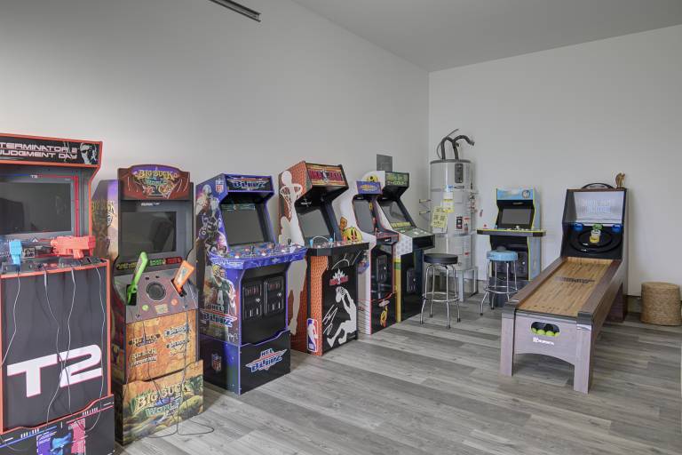 071 Bigfoot's Surf Chalet — photo 5