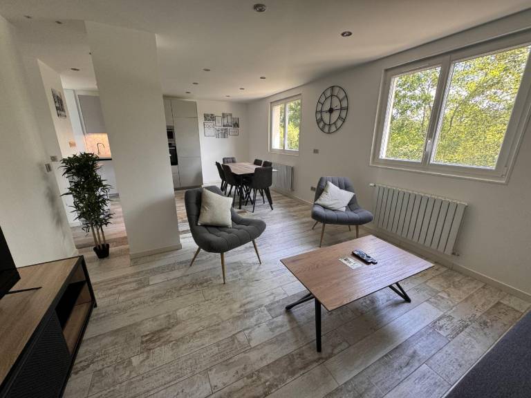 Rental apartment with 2 rooms for 6 persons — photo 2