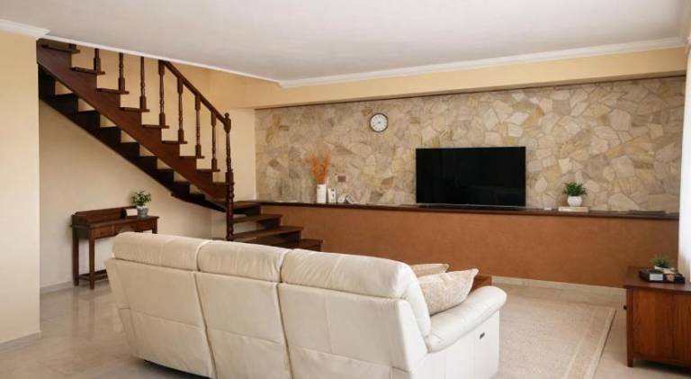 House with jacuzzi & pool | Pet-friendly — photo 4