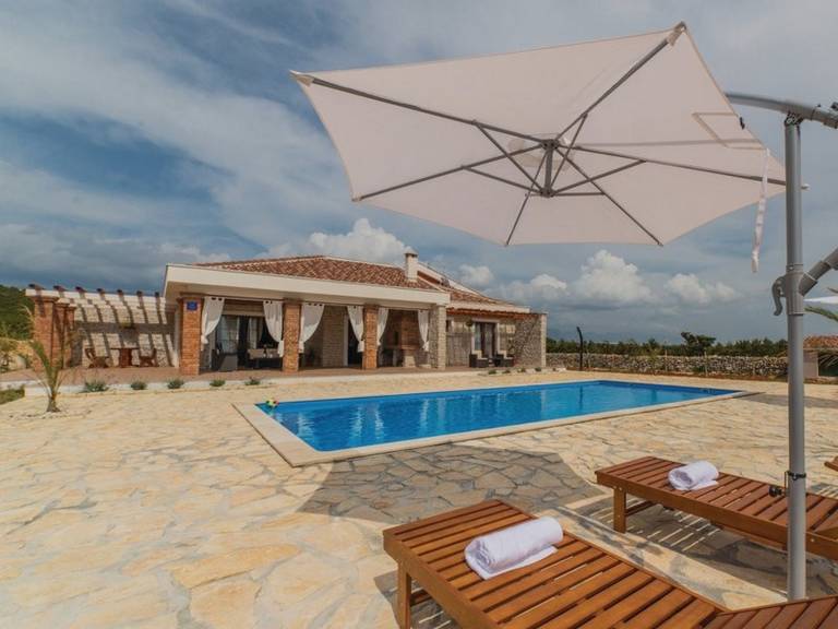 Villa Novalja