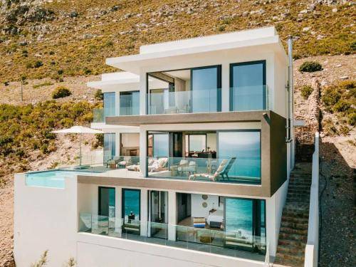 Resort Misty Cliffs
