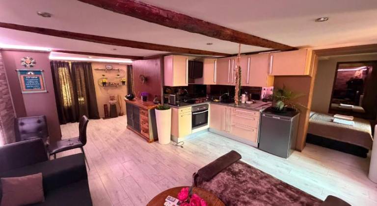 Rental apartment | Close to Castle Hill — photo 2