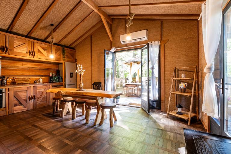 Fully equipped lovely chalet with patio, jacuzzi & barbeque | Pet-friendly — photo 3