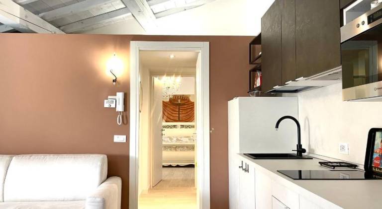 Holiday apartment with patio & pool — photo 4