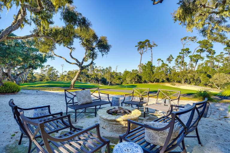 Golfer s Oasis Luxe Pebble Beach Home on 5th Hole