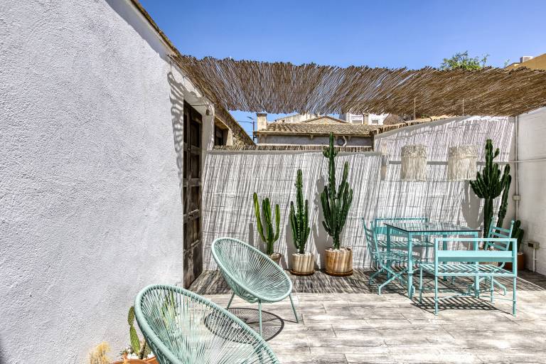 Fully equipped pleasant house with patio, BBQ & garden | City view | Perfect for remote work | Dogs allowed — photo 2