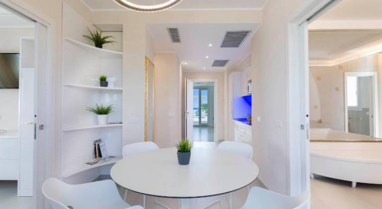 White Suite & Apartments — photo 3