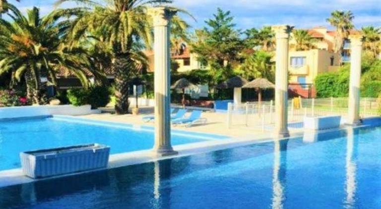 Rental apartment with pool & patio in Canet-en-Roussillon