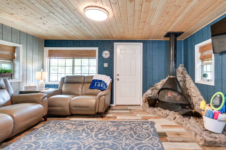 Cabin Kingston
