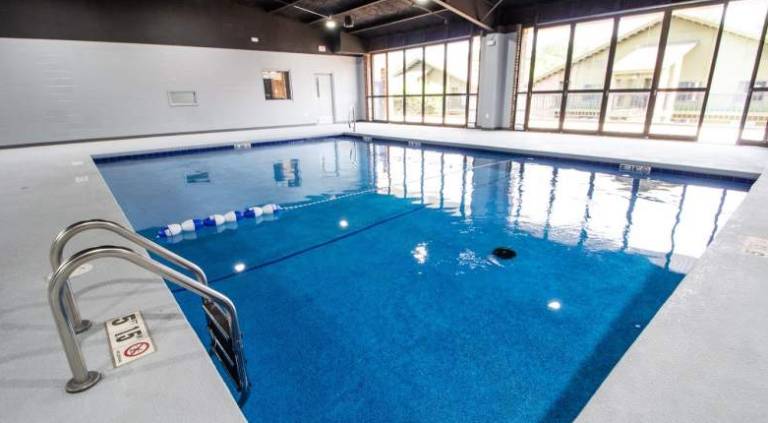 Condo with pool | Pets allowed — photo 5