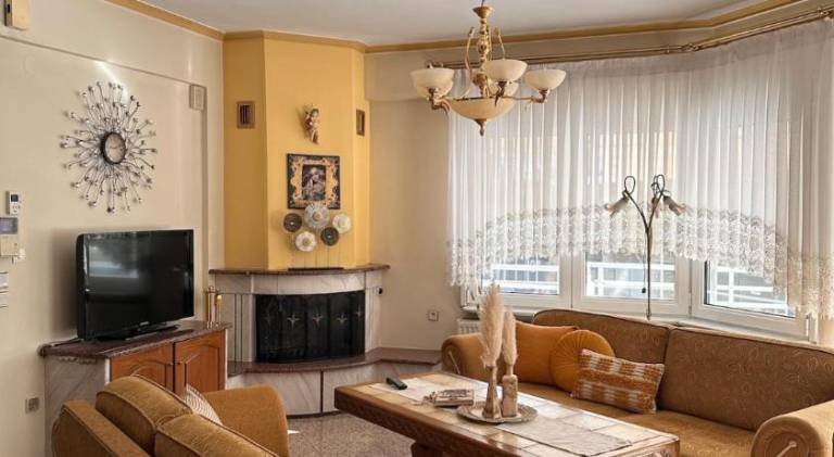 Beautiful rental apartment with patio | Pets allowed in Katerini