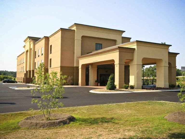 Hampton Inn Crossville in Crossville, TN